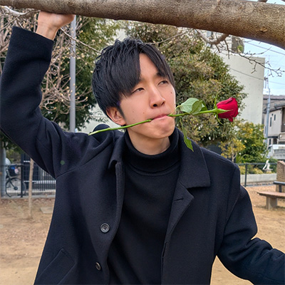 山碕 泰介